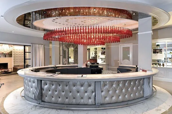 $2,900,000 | 929 Main Street, St. Helena, CA 94574