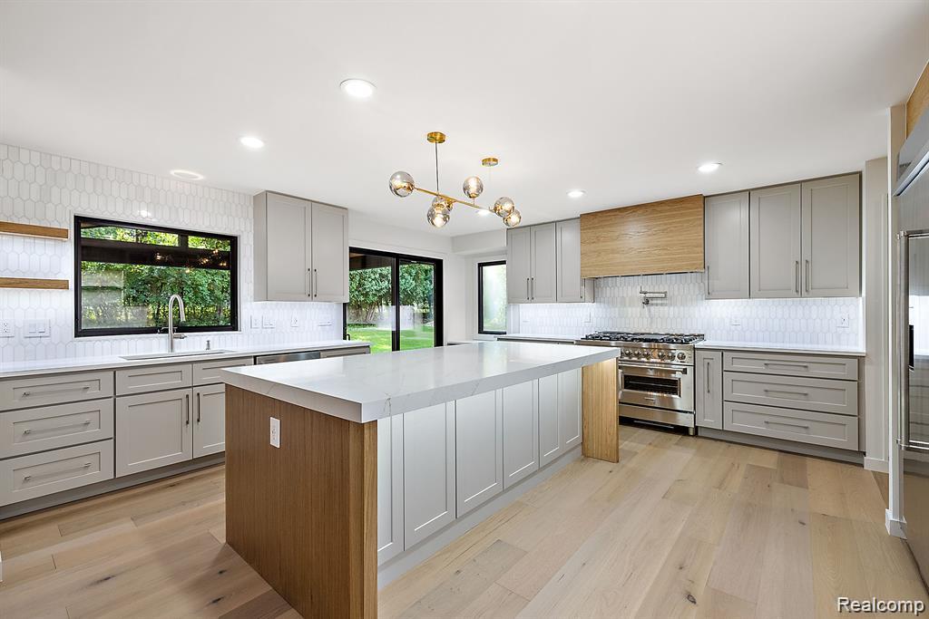 1367 West Long Lake Road Bloomfield Hills, MI 48302 - Photo 16 of 78 GetMedia.jpg
