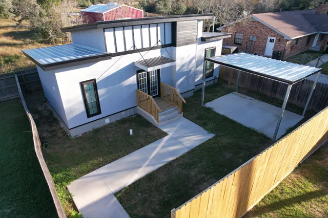 $1,250 | 2886 Broadway Street, Unit B, San Leon, TX 77539