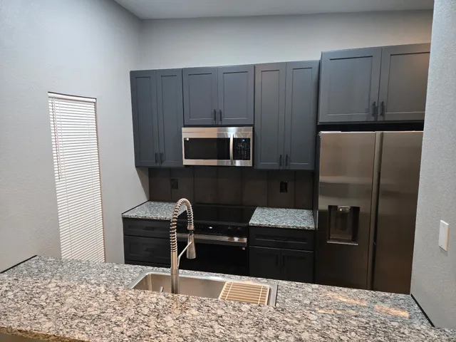 $1,250 | 2886 Broadway Street, Unit B, San Leon, TX 77539