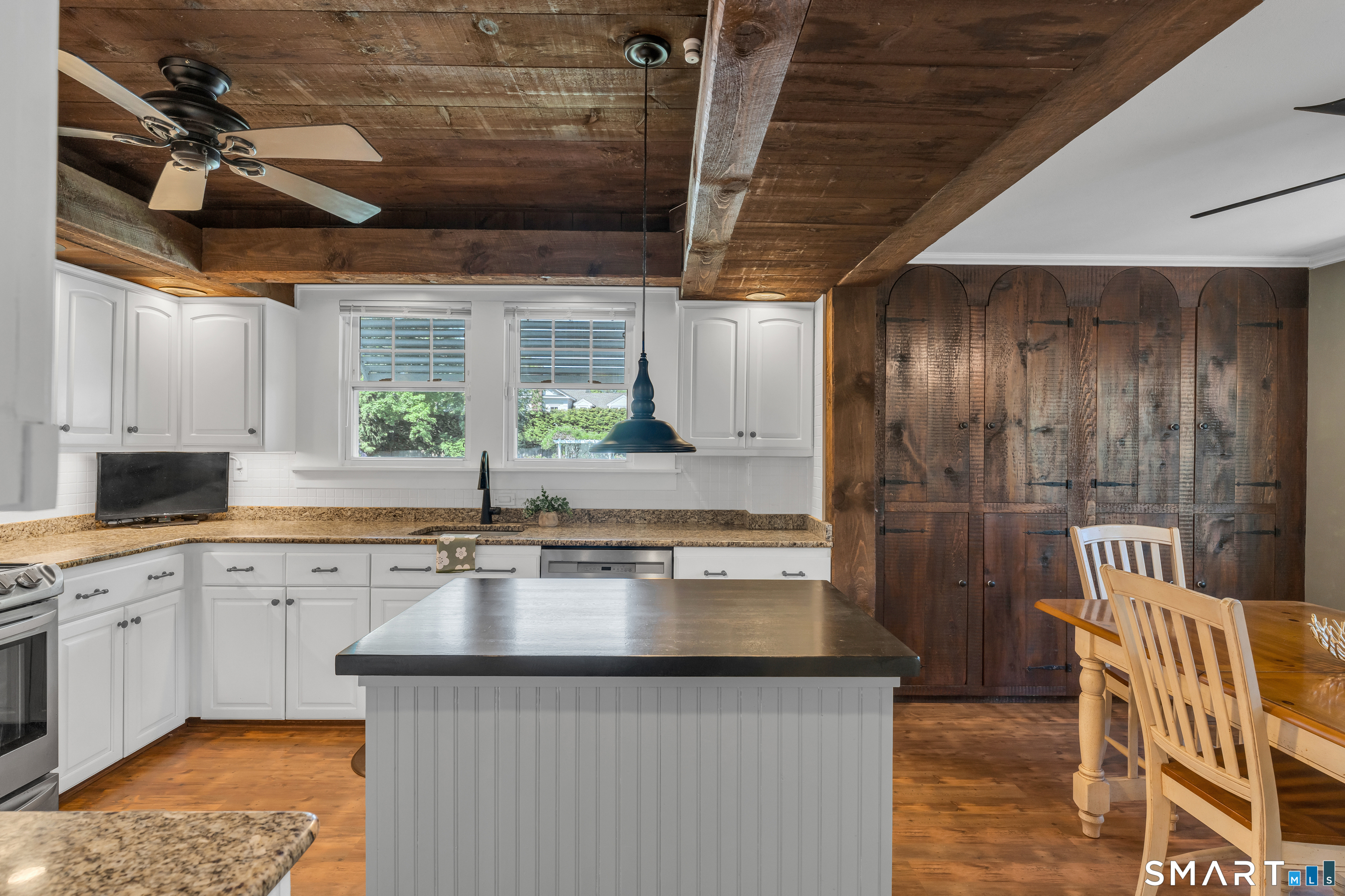 86 East Wharf Road Madison, CT 06443 - Photo 22 of 40