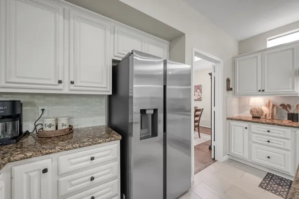 $725,000 | 94 North Cochrans Green Circle, The Woodlands, TX 77381