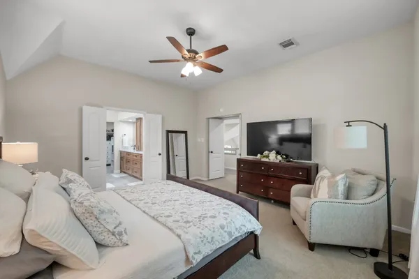 $725,000 | 94 North Cochrans Green Circle, The Woodlands, TX 77381