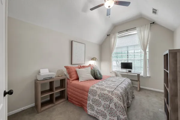 $725,000 | 94 North Cochrans Green Circle, The Woodlands, TX 77381
