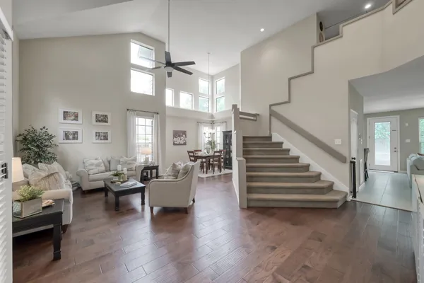 $725,000 | 94 North Cochrans Green Circle, The Woodlands, TX 77381