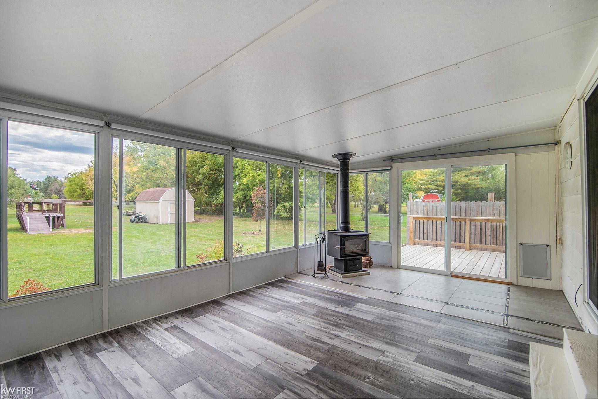 7048 Lapeer Road Davison, MI 48423 - Photo 11 of 36 50092596-10.JPG