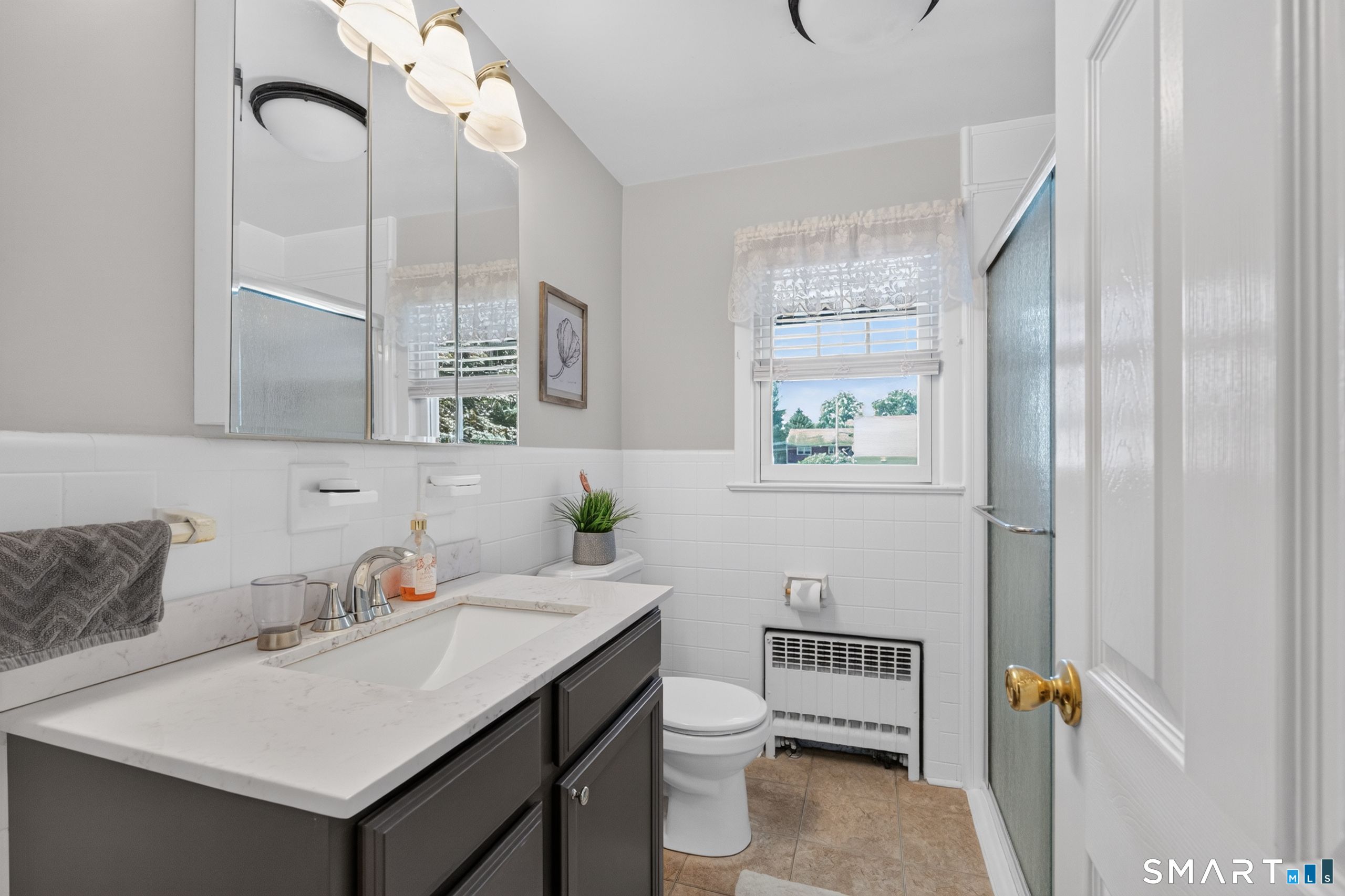 633 High Street Fairfield, CT 06824 - Photo 13 of 37