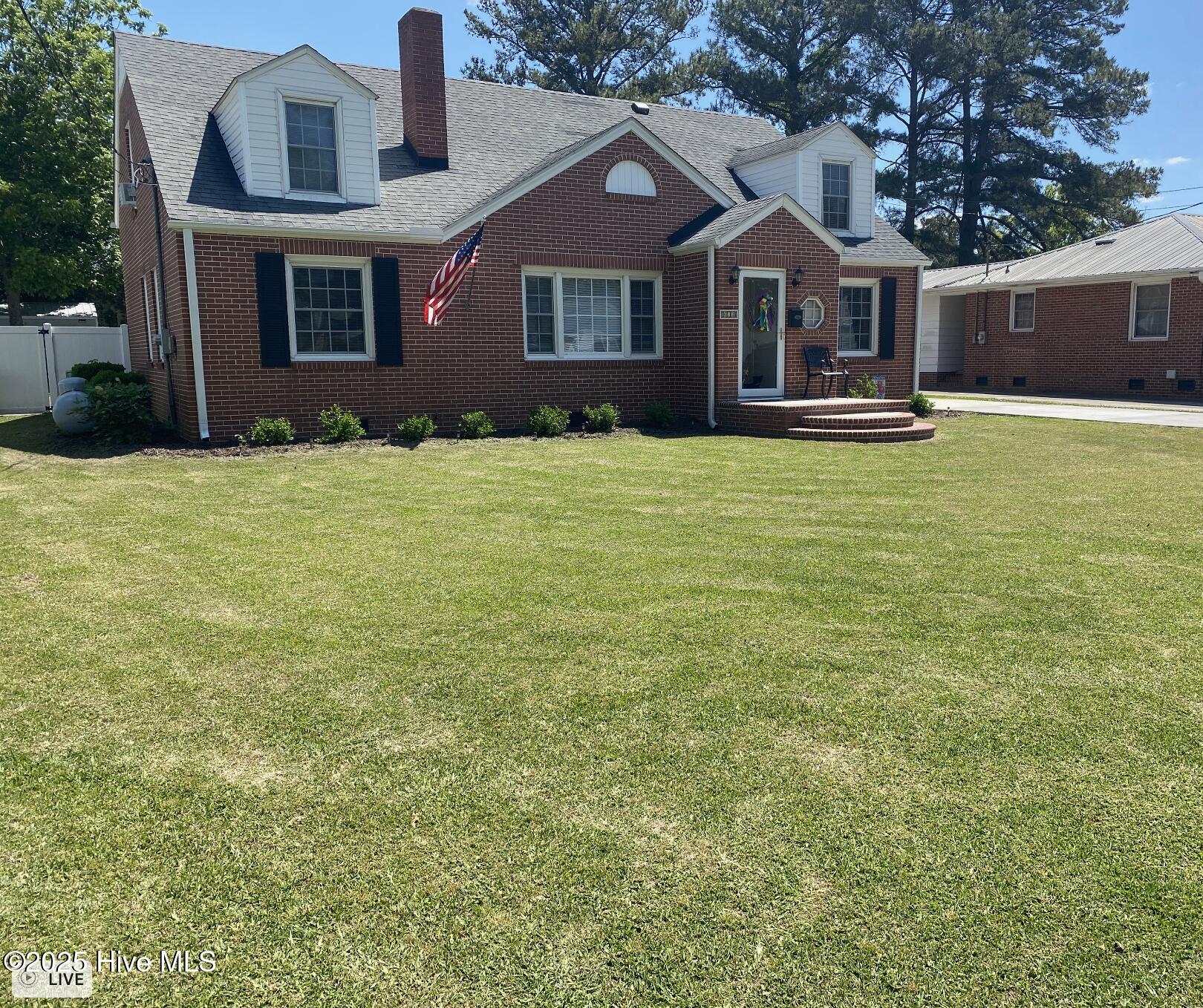 612 Blaney Street Clinton, NC 28328 - Photo 21 of 32 Screen Shot 2025-04-30 at 12.13.29 PM