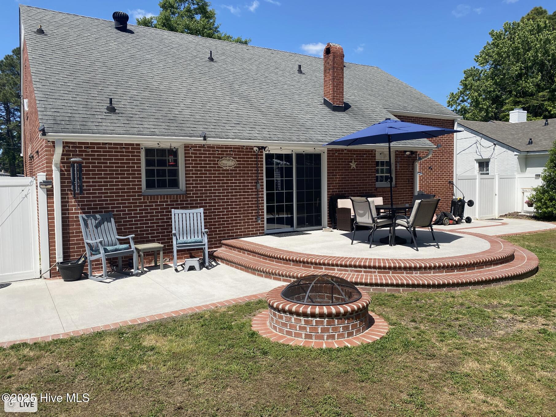 612 Blaney Street Clinton, NC 28328 - Photo 25 of 32 Screen Shot 2025-04-30 at 12.14.01 PM