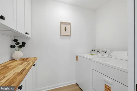 $1,125,000 | 14990 DuFief Drive, Gaithersburg, MD 20878