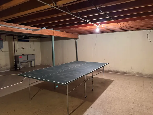 $249,900 | 2411 East West Hart Road, Beloit, WI 53511