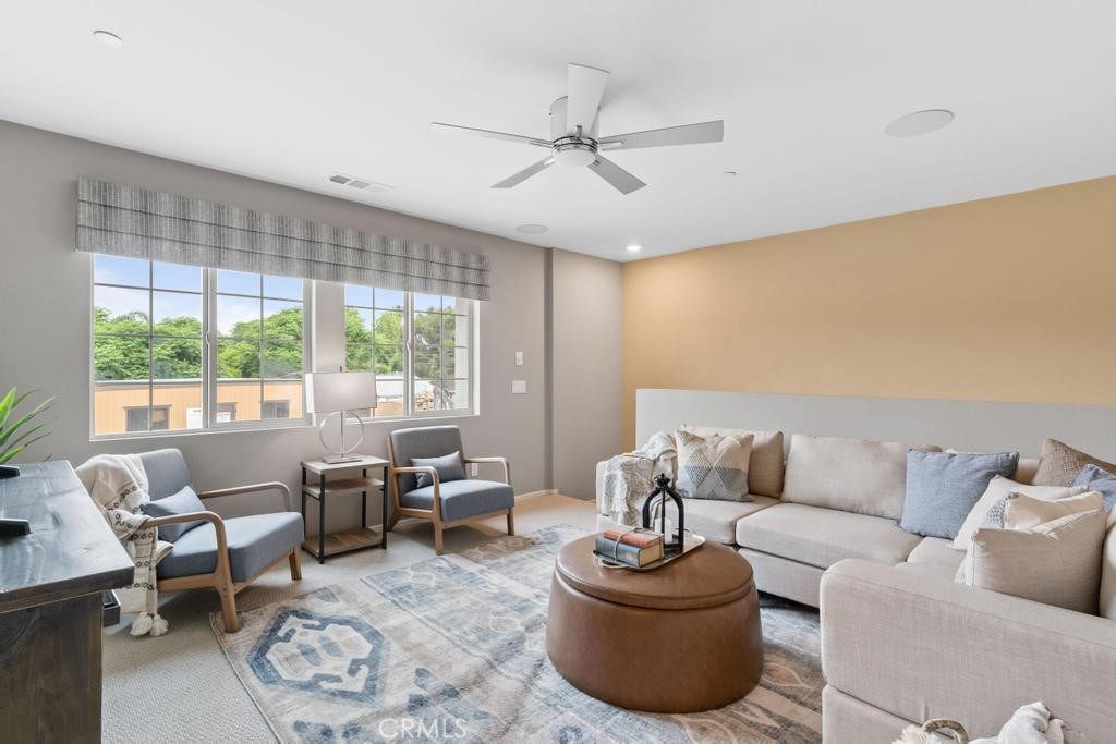 1762 Parkplace Lane Riverside, CA 92501 - Photo 25 of 41 Loft