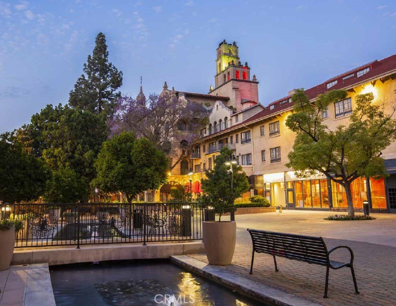 1762 Parkplace Lane Riverside, CA 92501 - Photo 4 of 41 Mission Inn and Mall