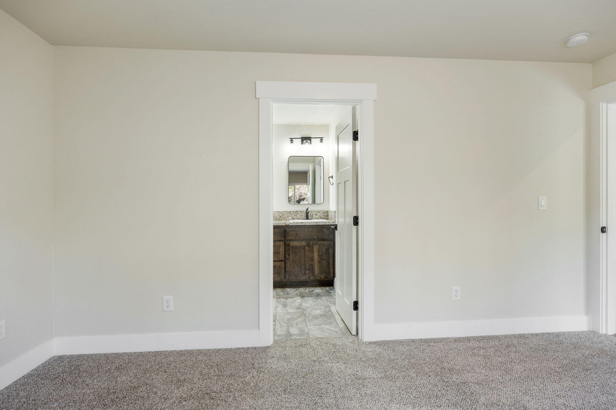 319 Christopher Way Talent, OR 97540 - Photo 26 of 35 ApxCW (26)