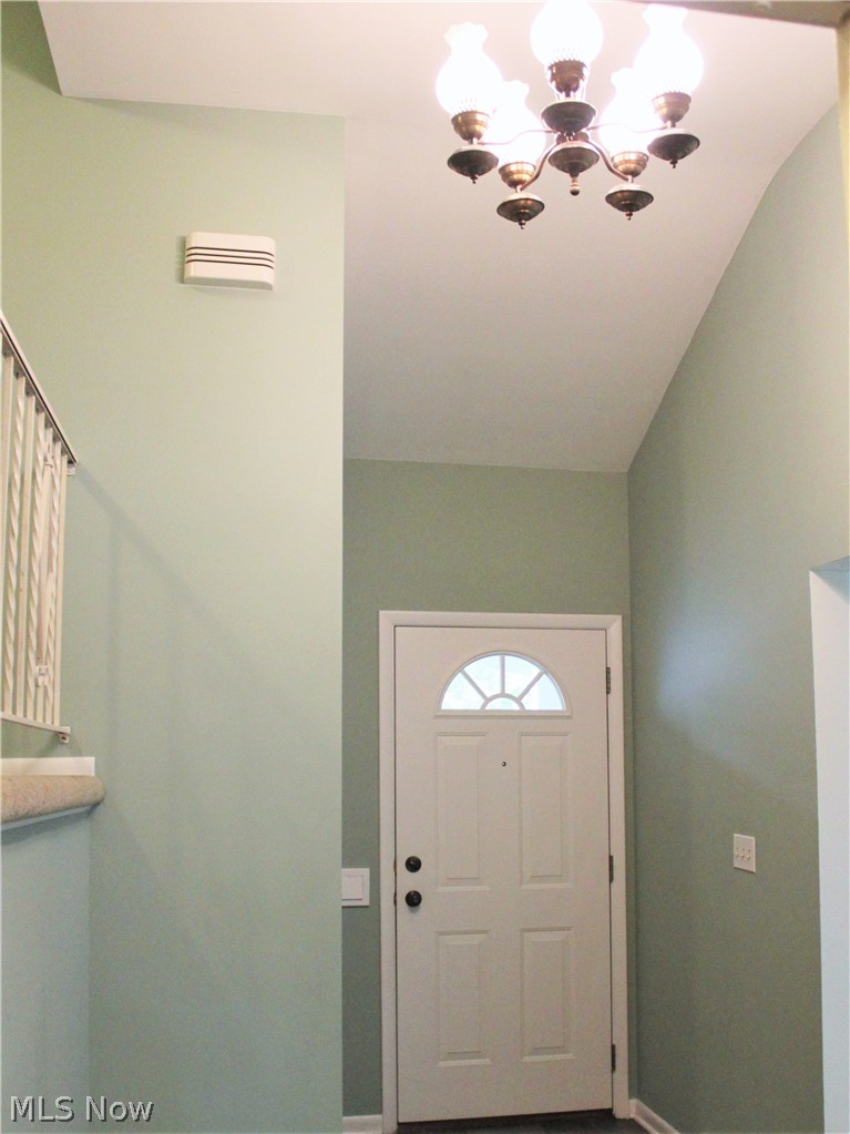166 Hurd Road Aurora, OH 44202 - Photo 14 of 35 Foyer