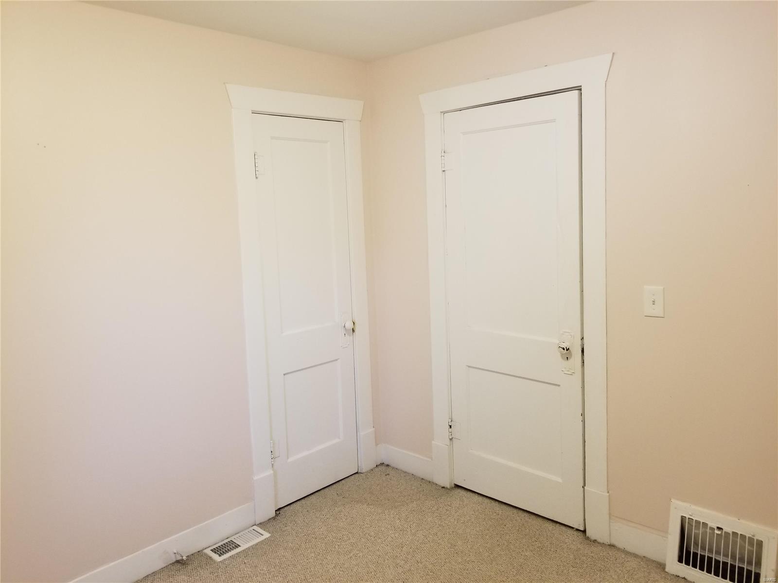 147 East 7th Street Roxana, IL 62084 - Photo 9 of 37