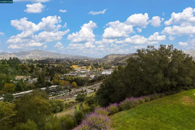 $730,000 | 2232 Golden Rain Road, Unit 1, Walnut Creek, CA 94595