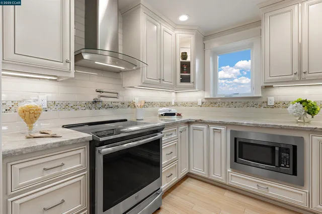 $730,000 | 2232 Golden Rain Road, Unit 1, Walnut Creek, CA 94595