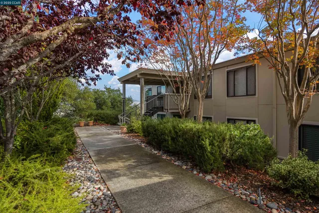 $730,000 | 2232 Golden Rain Road, Unit 1, Walnut Creek, CA 94595