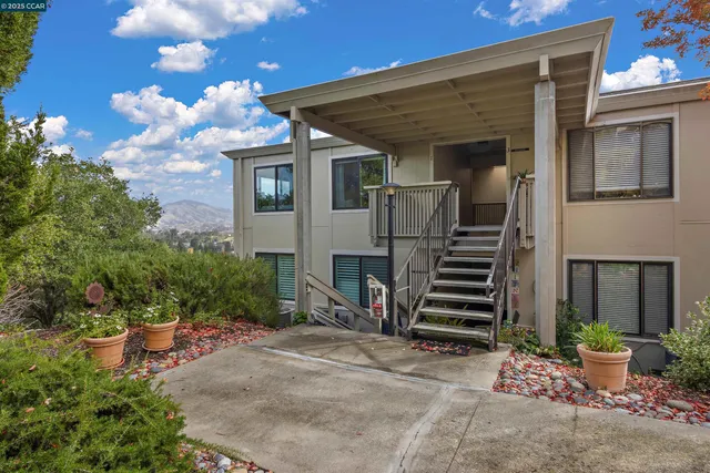$730,000 | 2232 Golden Rain Road, Unit 1, Walnut Creek, CA 94595