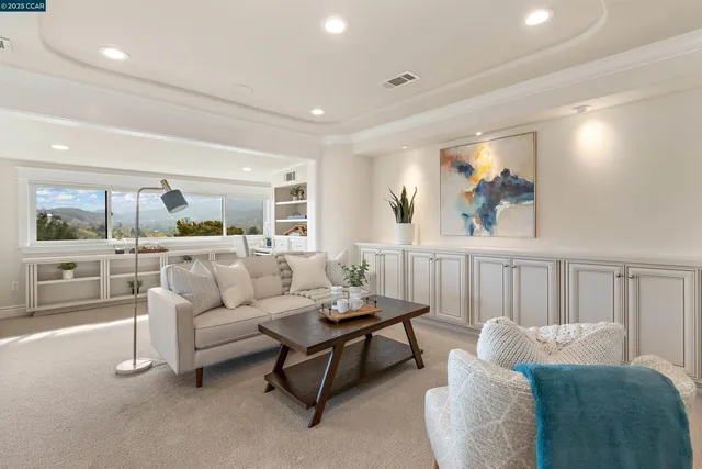 $730,000 | 2232 Golden Rain Road, Unit 1, Walnut Creek, CA 94595