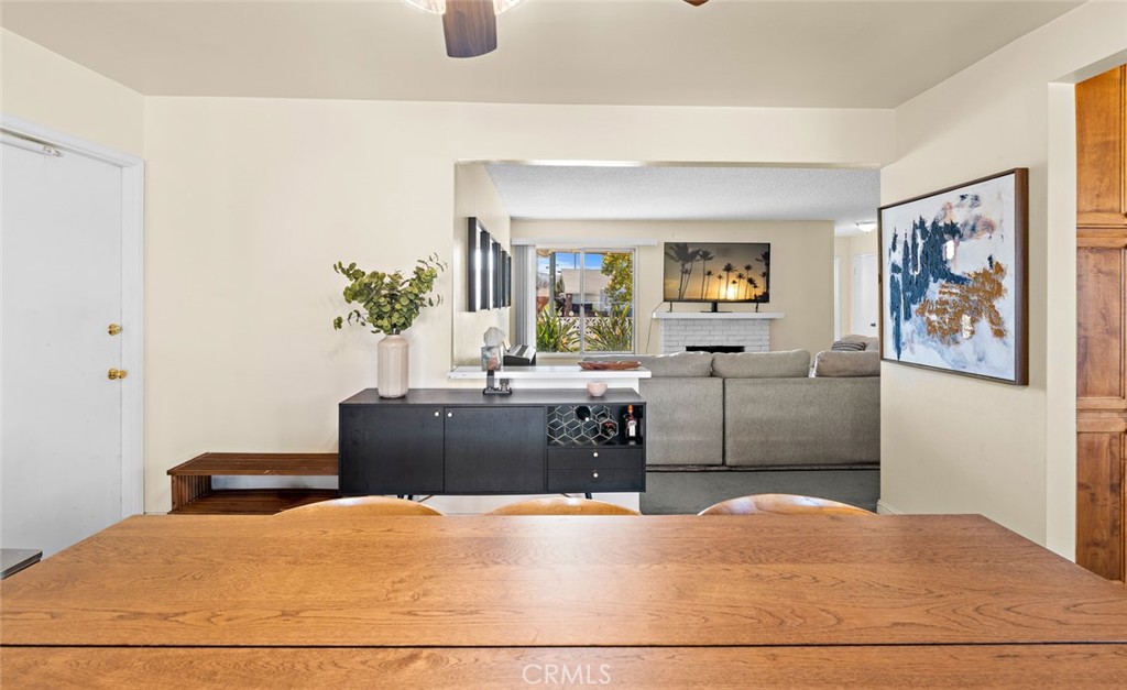 10441 Bryan Street Riverside, CA 92505 - Photo 5 of 26