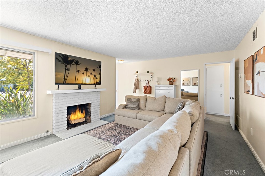 10441 Bryan Street Riverside, CA 92505 - Photo 6 of 26