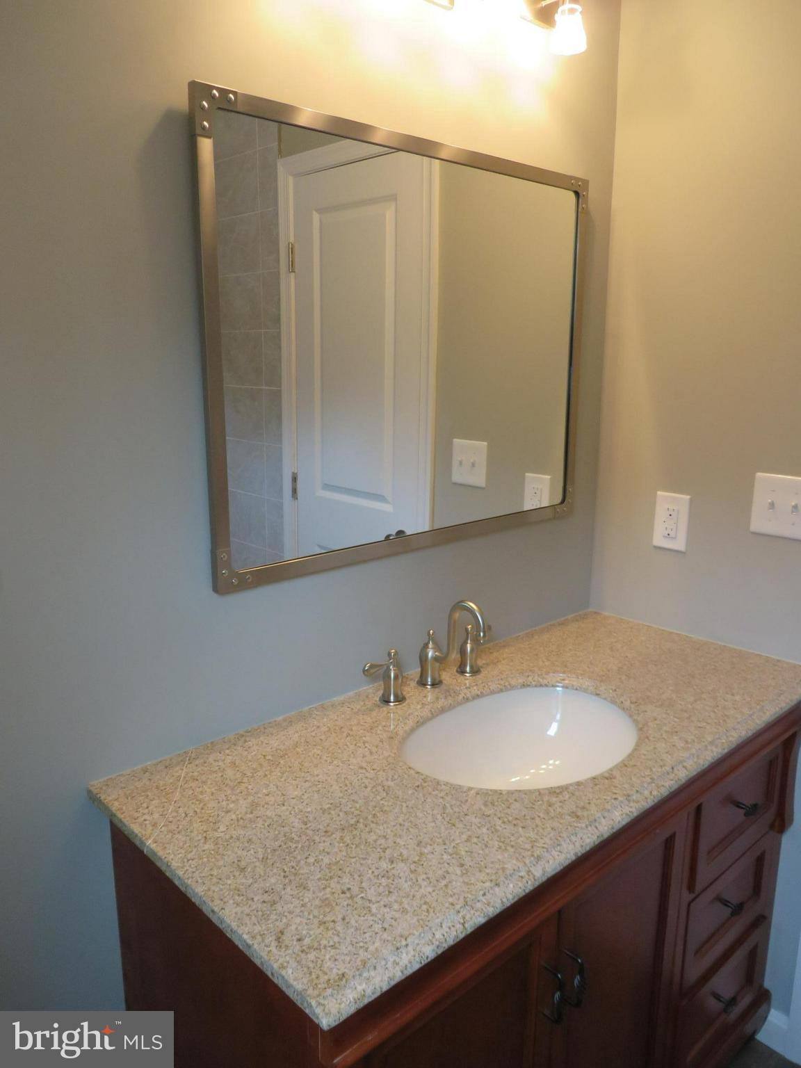 14409 Duckett Road Brandywine, MD 20613 - Photo 9 of 20 Bath (Master)