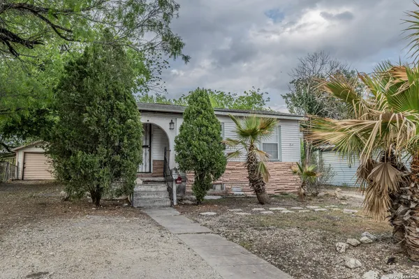 $925 | 207 Bradford Avenue, Unit 1, San Antonio, TX 78228