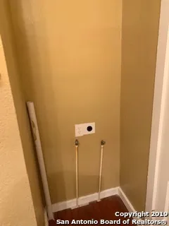 $950 | 207 Bradford Avenue, Unit 1, San Antonio, TX 78228