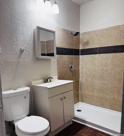 $950 | 207 Bradford Avenue, Unit 1, San Antonio, TX 78228