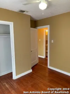 $950 | 207 Bradford Avenue, Unit 1, San Antonio, TX 78228