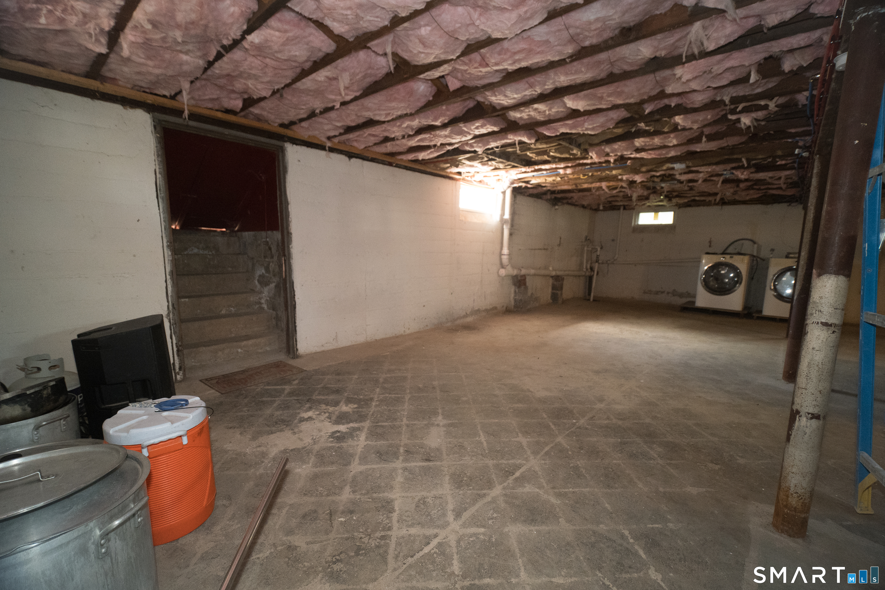 113 Clark Street Bridgeport, CT 06606 - Photo 21 of 27 a view of a garage