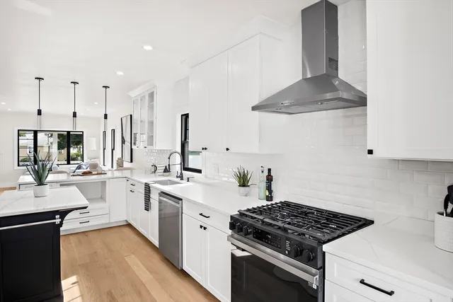 $1,125,000 | 50 Summer Street, Unit A, Bedford, MA 01730