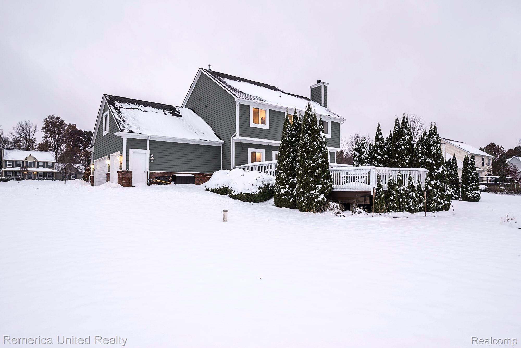 1910 Sundance Ridge Howell, MI 48843 - Photo 37 of 37 DSC_7021.jpg