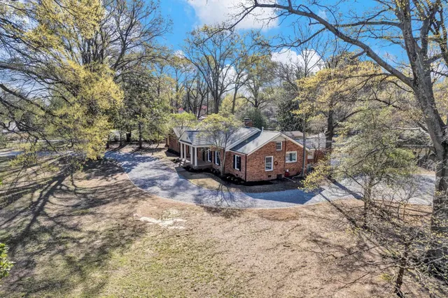 $3,700 | 4679 Walnut Grove Road, Memphis, TN 38117