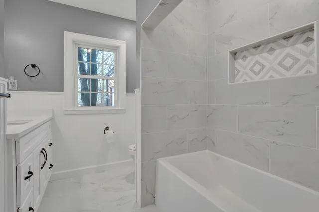 $3,700 | 4679 Walnut Grove Road, Memphis, TN 38117