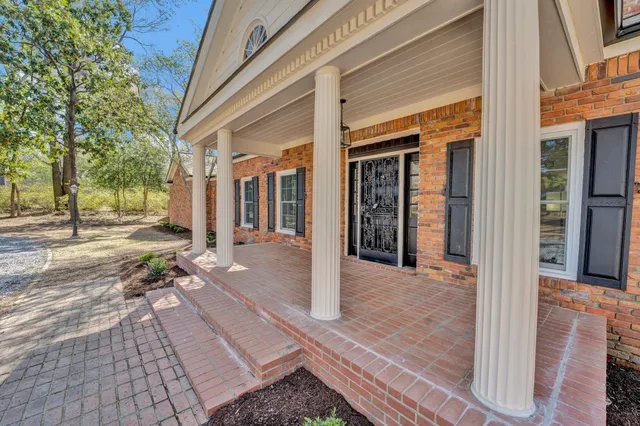 $3,700 | 4679 Walnut Grove Road, Memphis, TN 38117