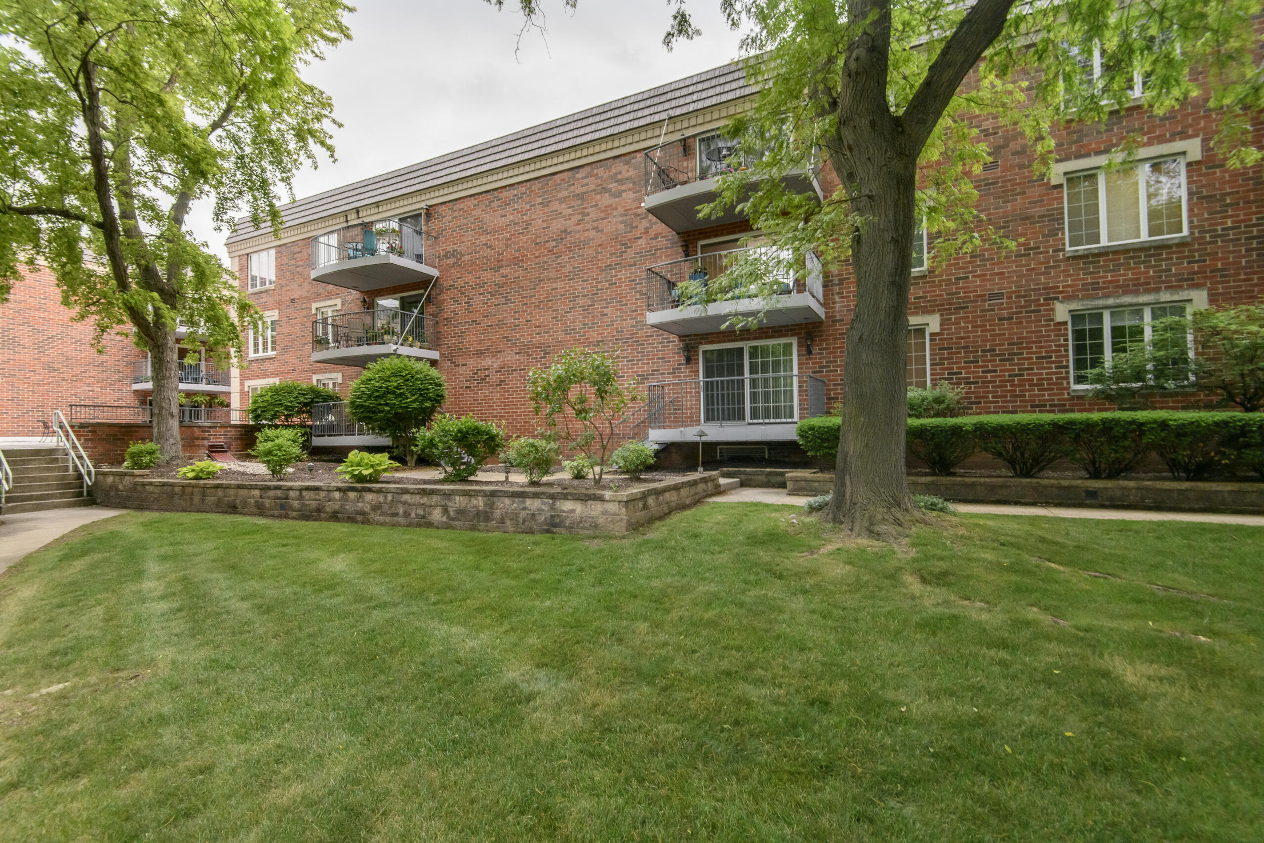 13335 Watertown Plank Road, Unit 110 Elm Grove, WI 53122 - Photo 32 of 32 13335_110 Watertown Plk-32