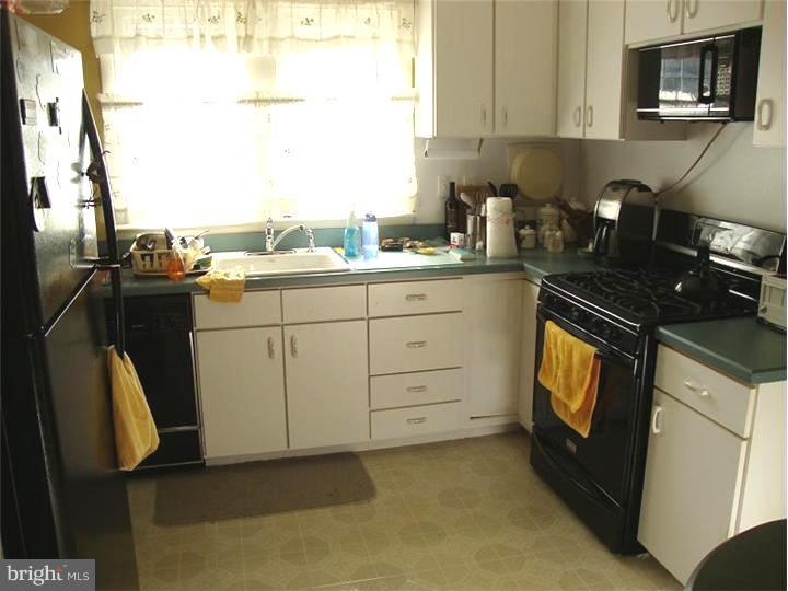 200 Princeton Road Audubon, NJ 08106 - Photo 4 of 17 Kitchen