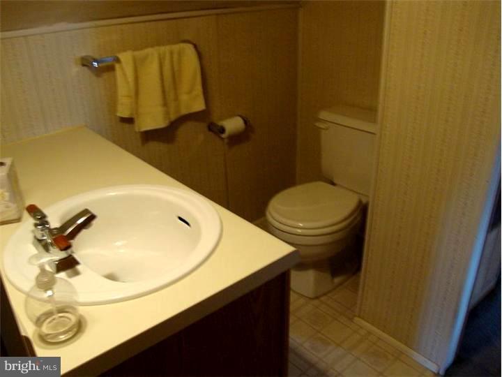 200 Princeton Road Audubon, NJ 08106 - Photo 8 of 17 Half Bath