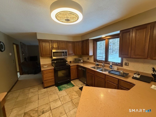 522 Springfield Road Somers, CT 06071 - Photo 4 of 15