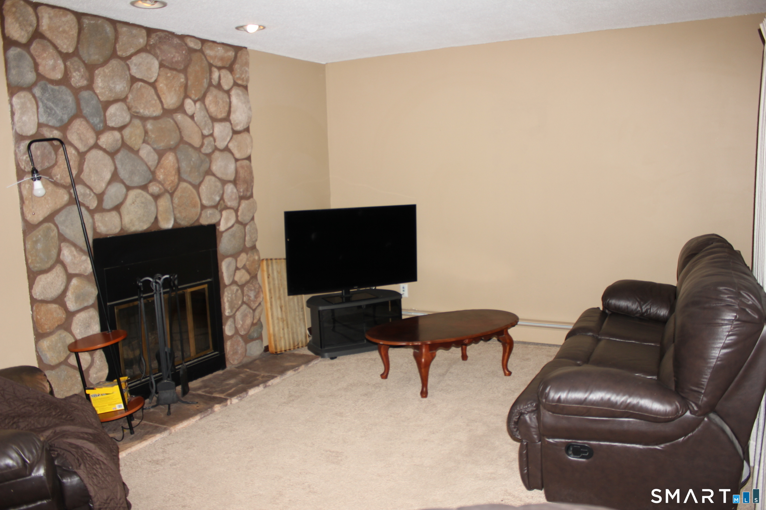 522 Springfield Road Somers, CT 06071 - Photo 9 of 15