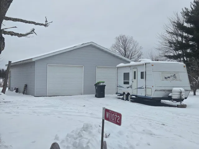 $254,900 | W11072 Peterson Road, Albion, WI 54615