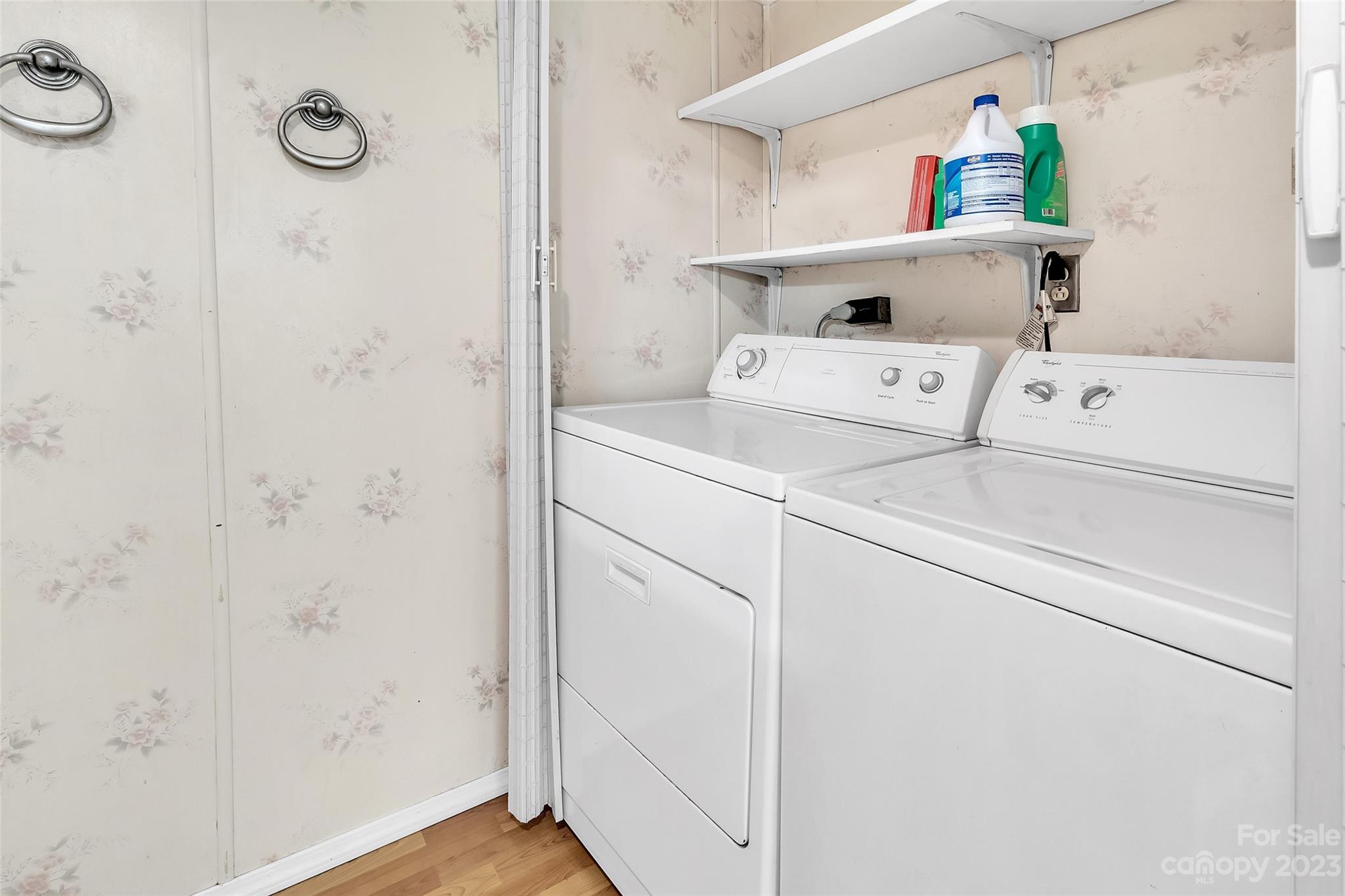 9 Alzena Road Sylva, NC 28779 - Photo 20 of 25 a utility room with dryer and washer