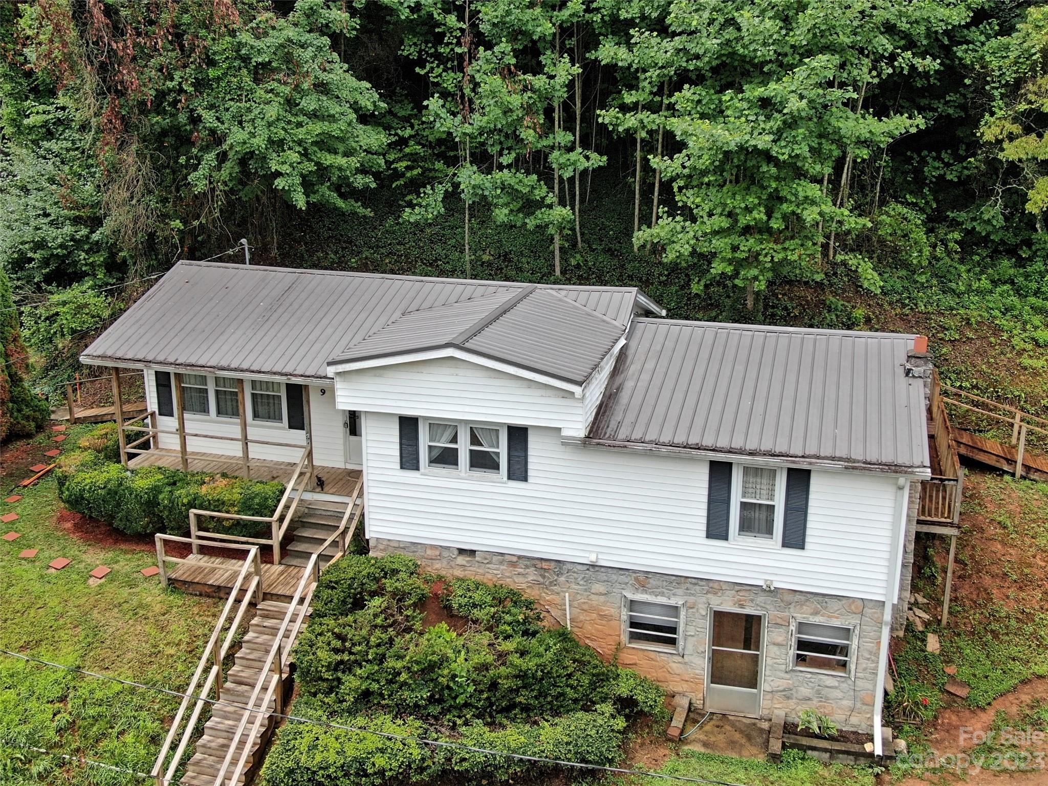 9 Alzena Road Sylva, NC 28779 - Photo 2 of 25 an aerial view of a house yard