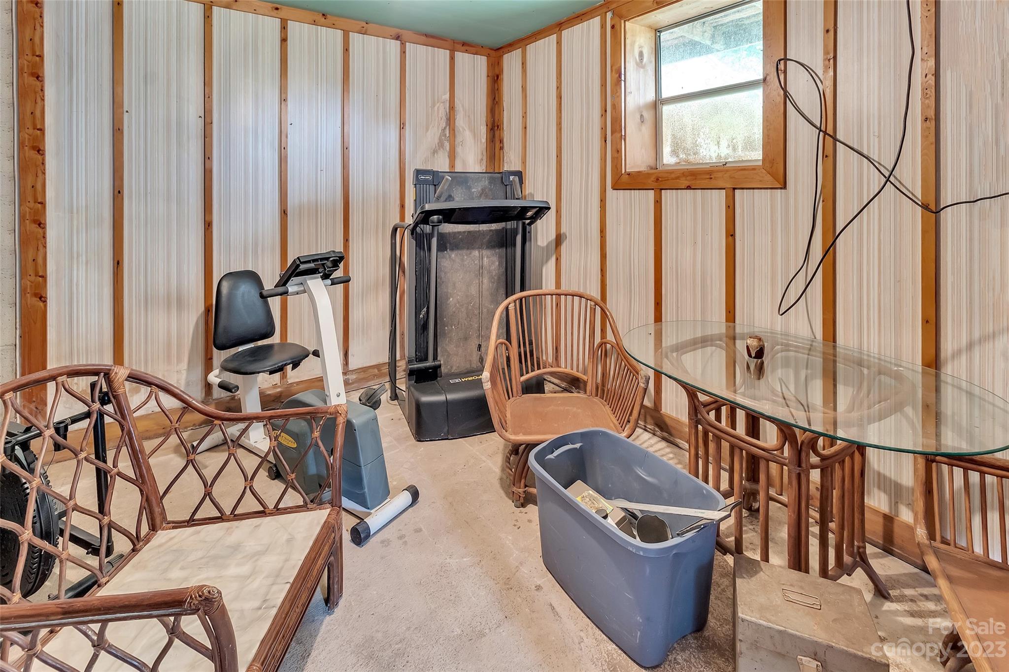 9 Alzena Road Sylva, NC 28779 - Photo 23 of 25 a living room with furniture windows and a window