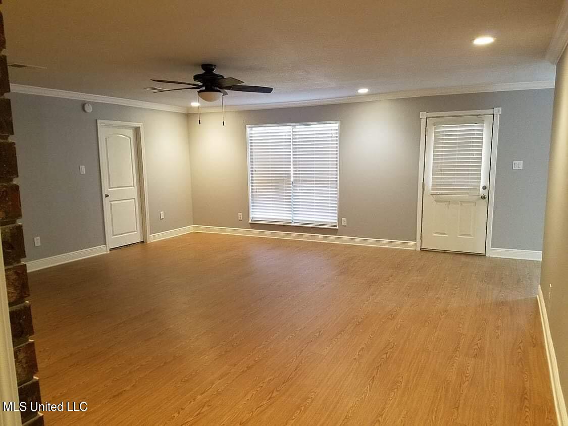12396 Airport Road Biloxi, MS 39532 - Photo 5 of 51 CDB0F373-41ED-4E3E-9638-9CB390303C15