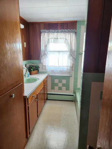 $699,000 | 28 Goose Hill Road, Jefferson, ME 04348