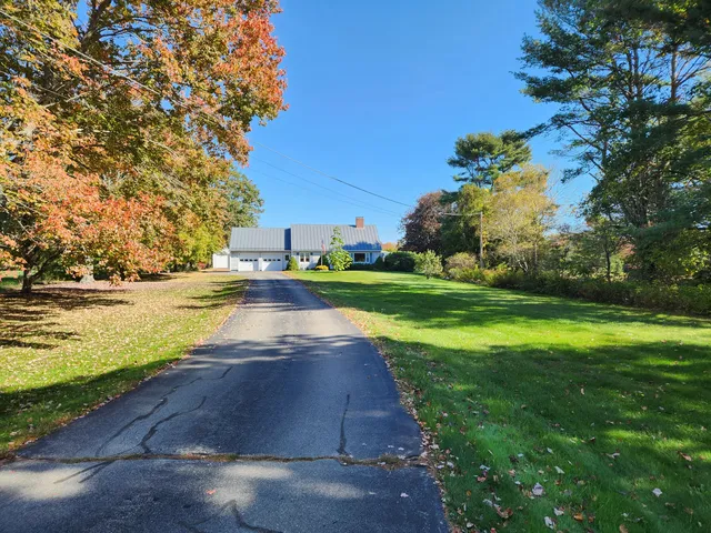 $699,000 | 28 Goose Hill Road, Jefferson, ME 04348